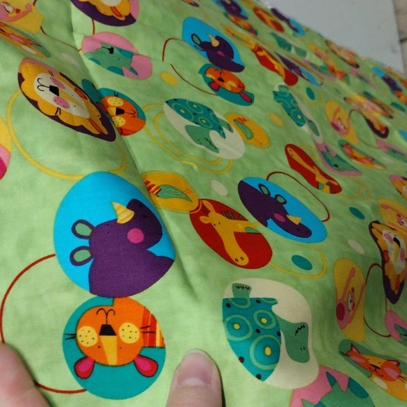 Robert Kaufman 1.5 Yds Multicolor Zoo Animals Kid's Quilting Fabric Amy Schimler - Picture 5 of 7